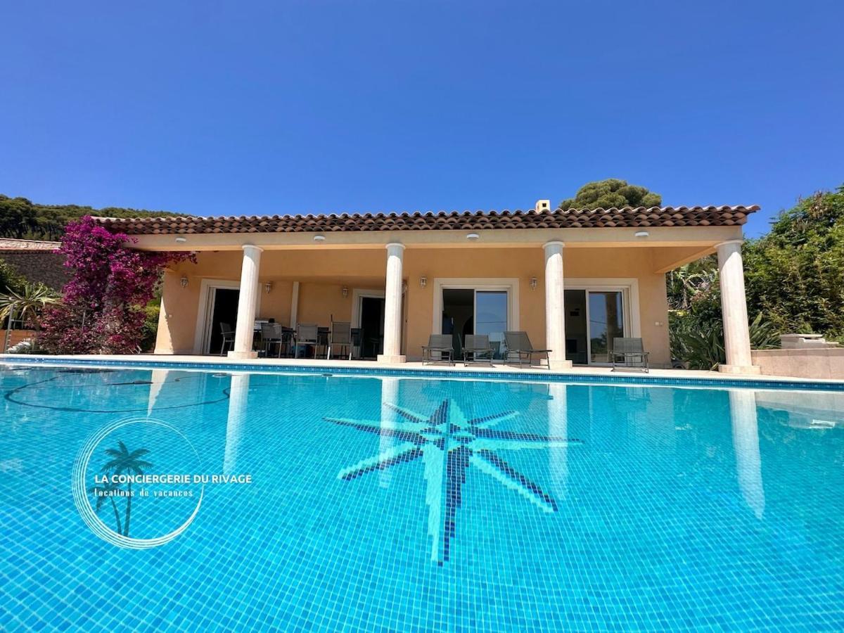 Les Freesias - Grande Piscine - Vue Sur Villa *